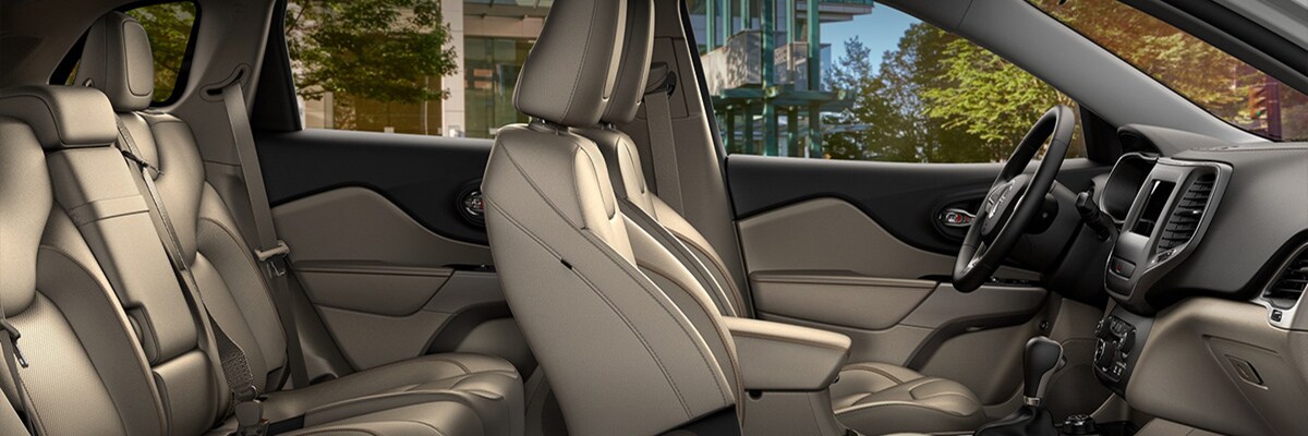 2020 Jeep Cherokee leather interior