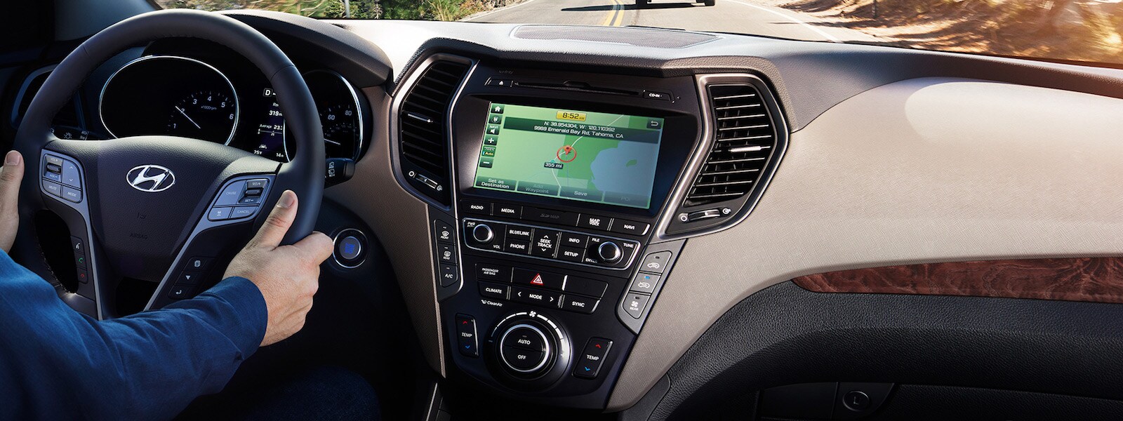 2017 santa fe dashboard technology