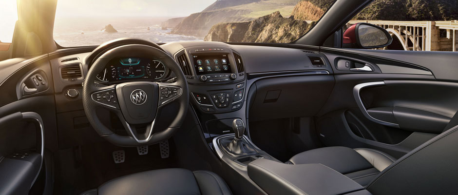 Inside the 2016 Buick Regal
