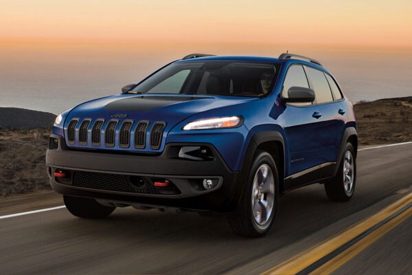 2018 Jeep Cherokee on the highway