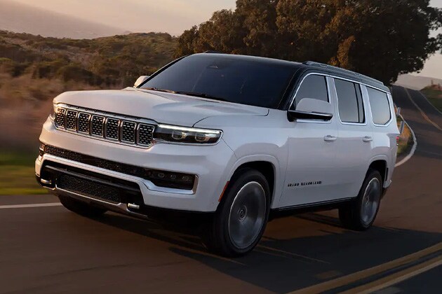 2022 Jeep Grand Wagoneer Trailhawk