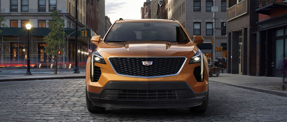 orange 2019 xt4 in the city