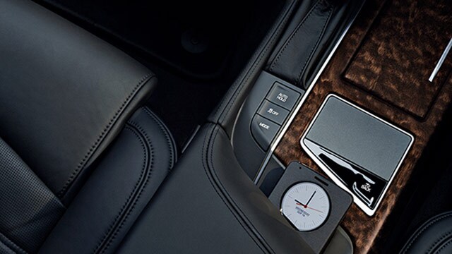Cadillac CT6 Wireless charging space