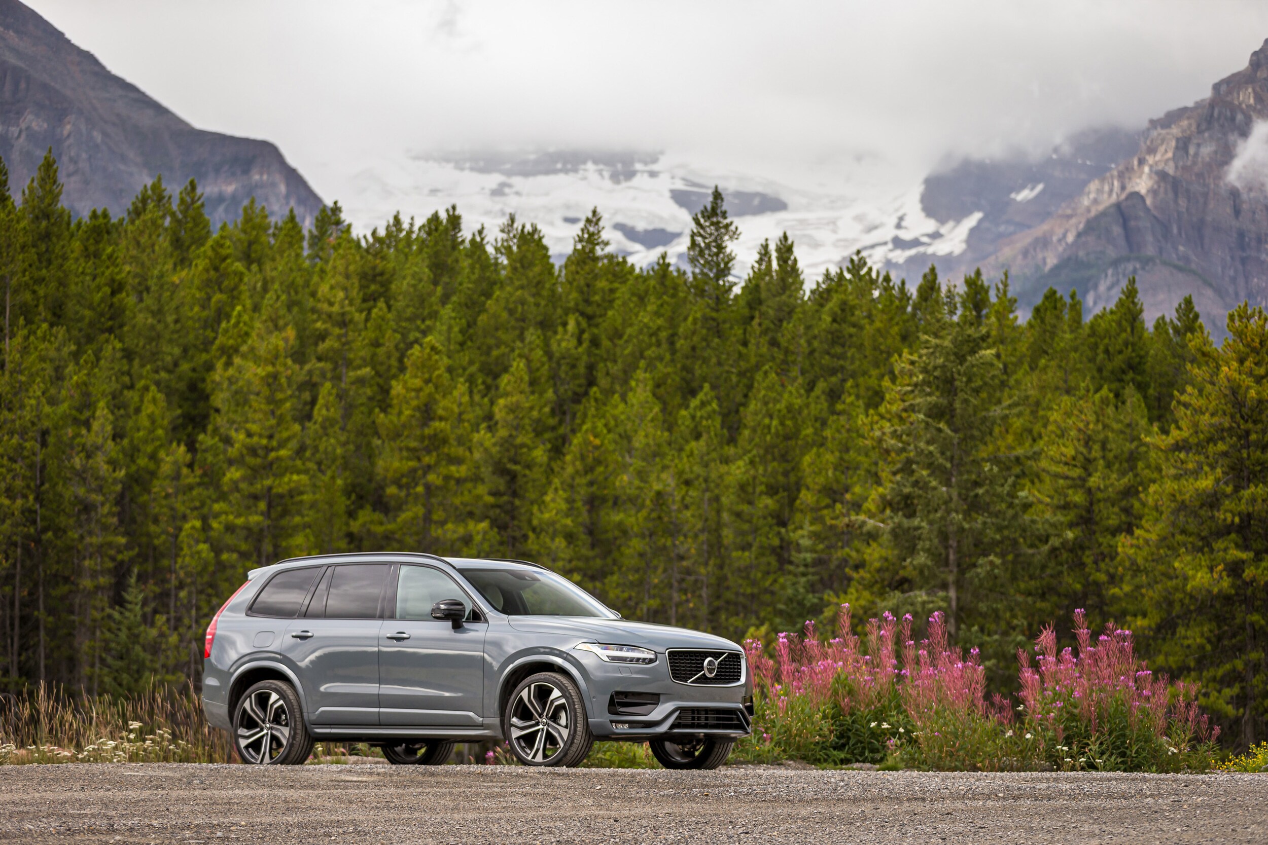 2023-Volvo-XC90-Core-SUV-L01.jpg