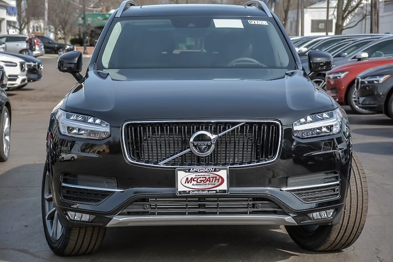 XC90 T6 Momentum1.jpg