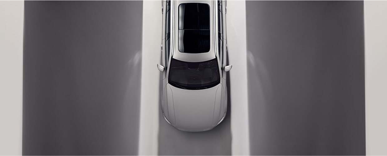 2022 Volvo XC90.jpg