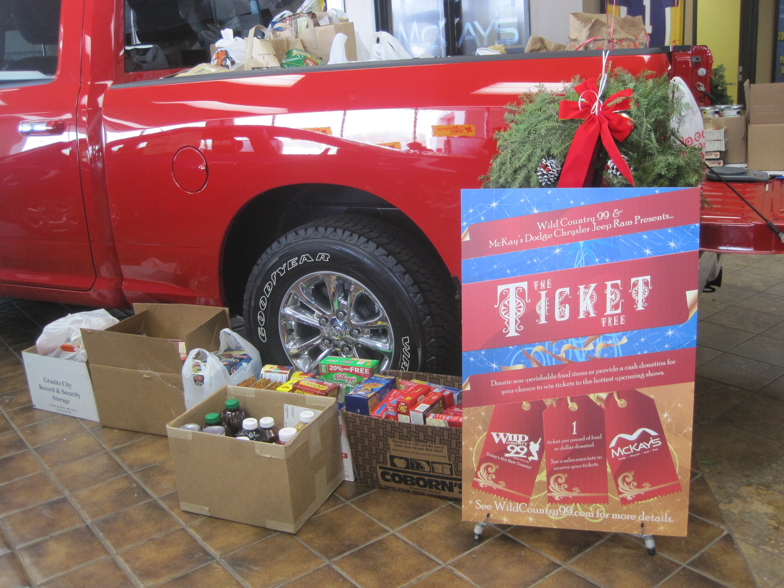 McKays Ticket Tree 12-14-13 016 (2).jpg