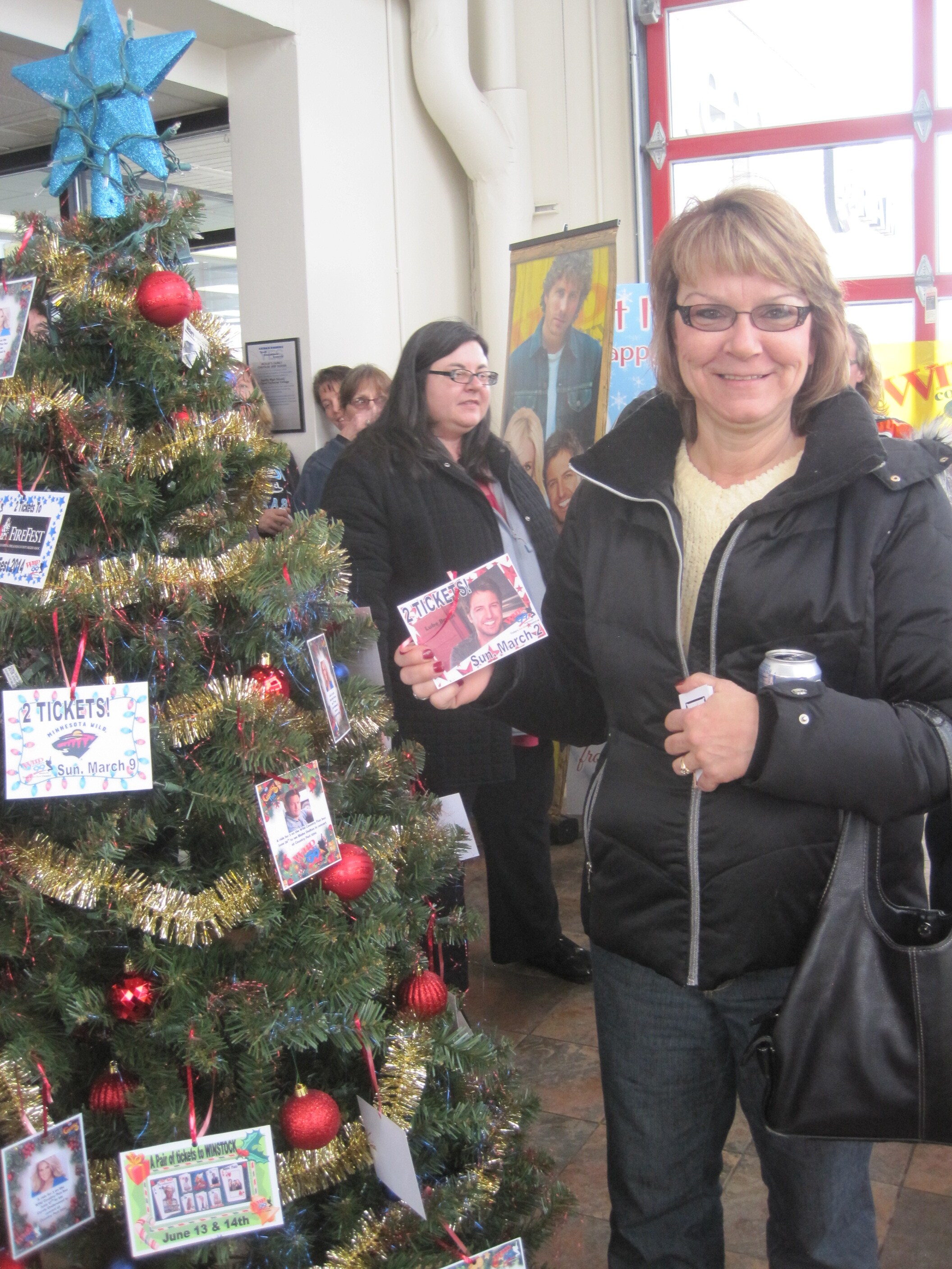 McKays Ticket Tree 12-14-13 046 (1).jpg