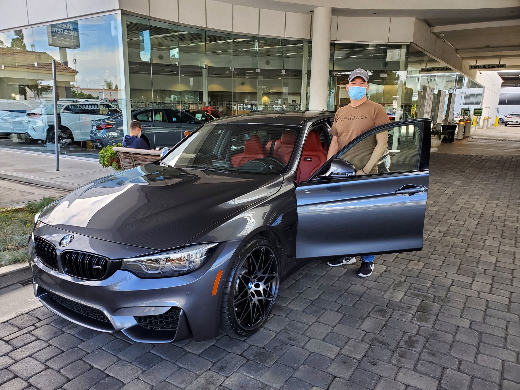 BMW3.jpg