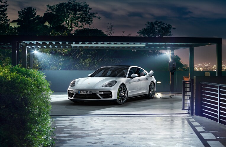 2018 Porsche Panamera 2018 Porsche Panamera