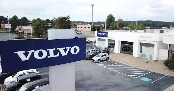volvo%20cars%20LR.png