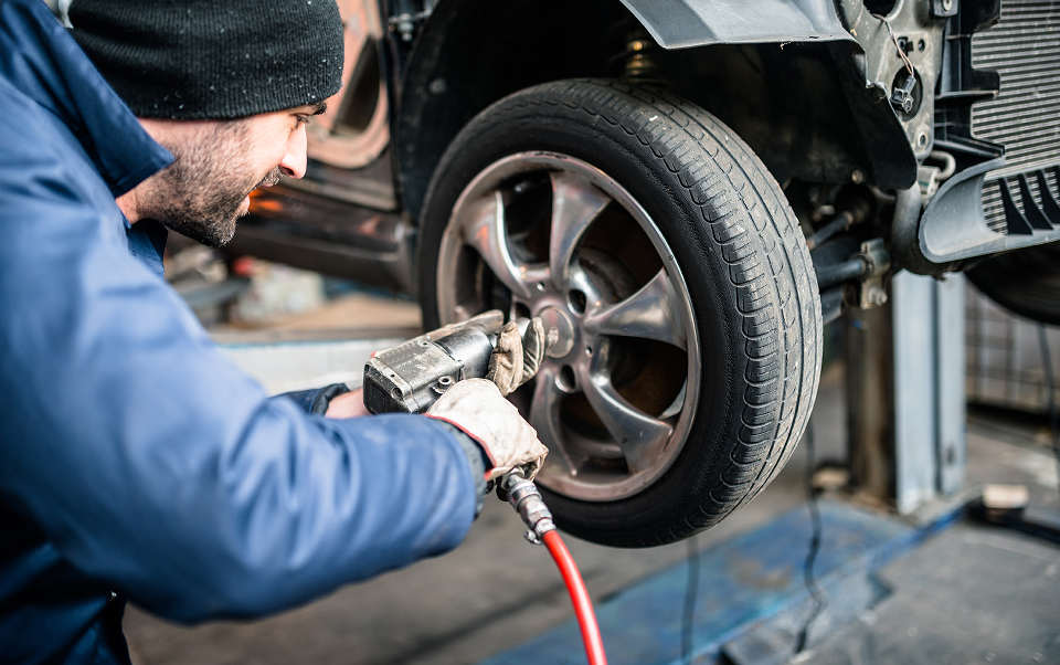 changing-tires.jpg