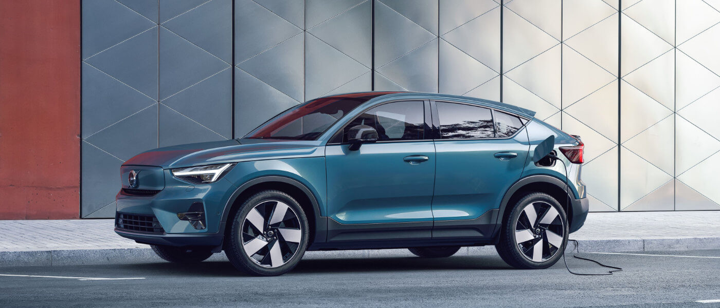 2024 Volvo C40 Recharge Exterior Charging On Street