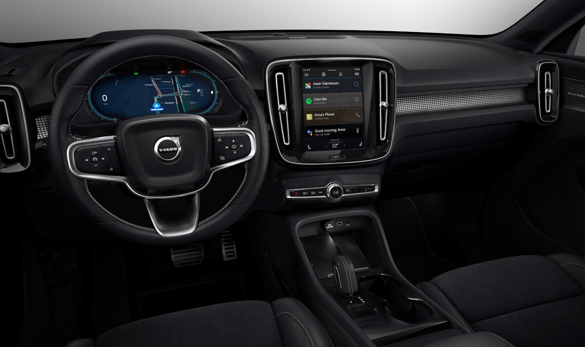 2020 Volvo XC40 Electric touchscreen