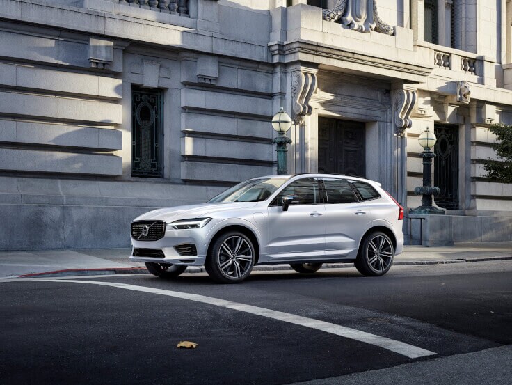 2020 Volvo XC40 in white