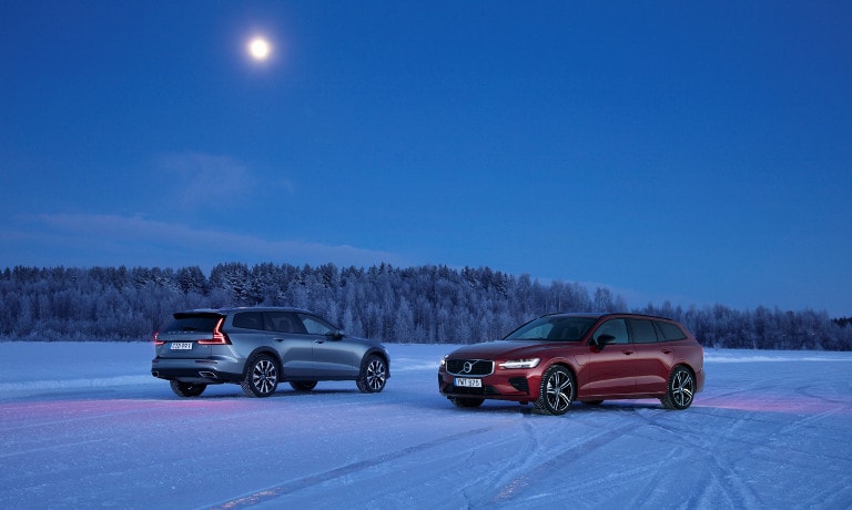 2019 Volvo V60 at night