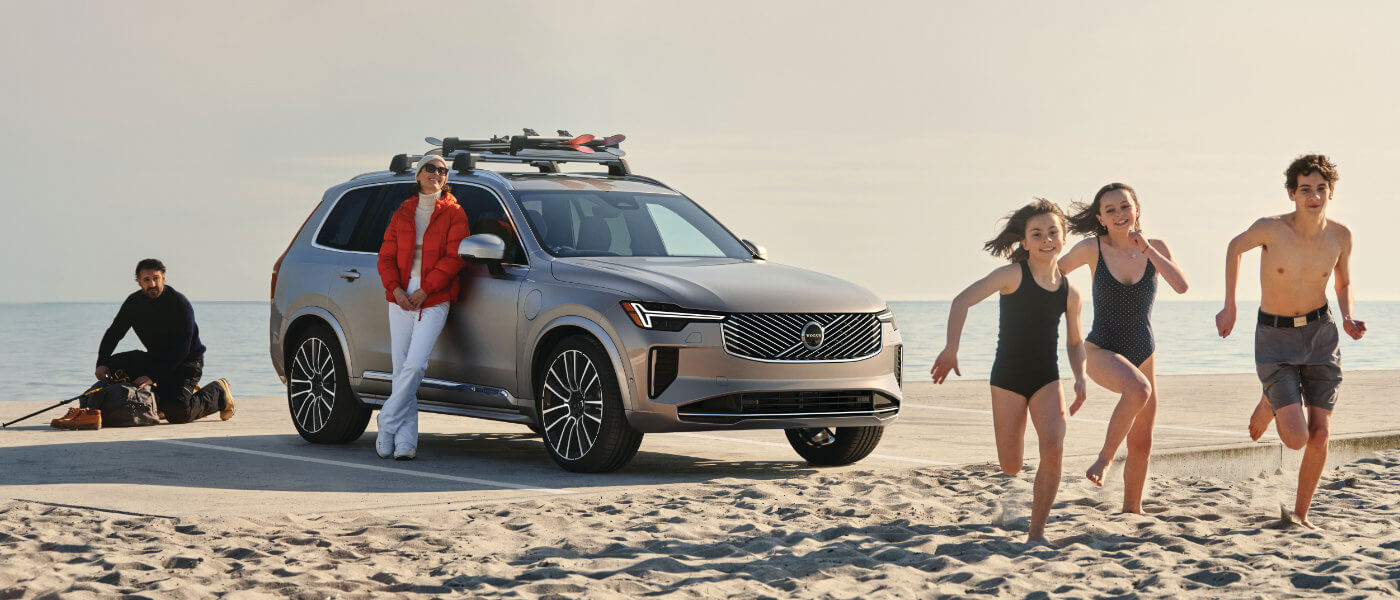 2025 Volvo XC90 Exterior On Beach With Family