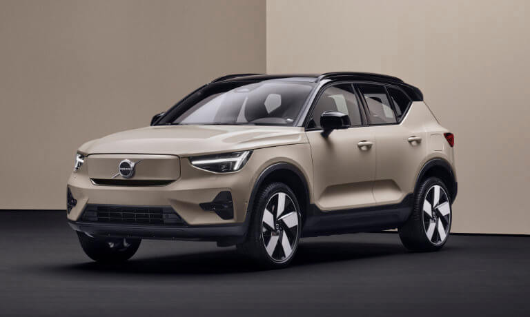 2025 Volvo EX40 Exterior Showroom
