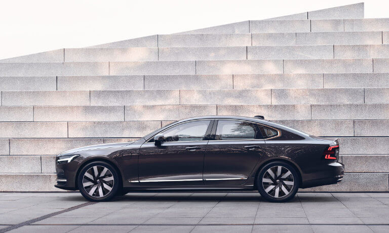 2025 Volvo S90 Exterior Near Concrete Steps