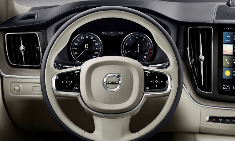 2021 Volvo XC40 interior