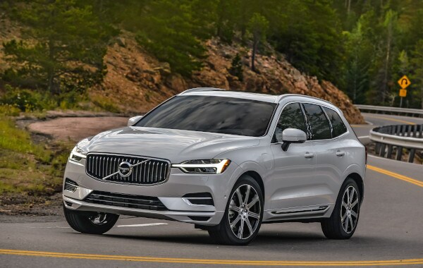 2017 Volvo XC60 on a curvy road