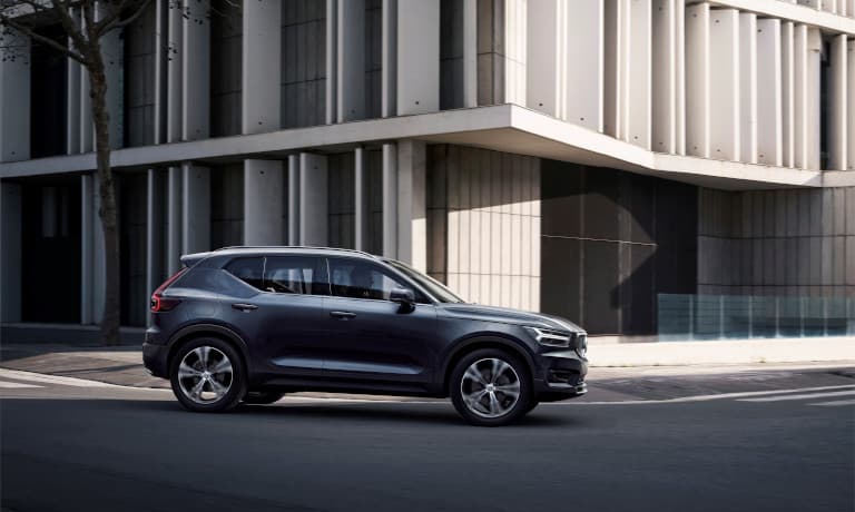 2021 Volvo XC40 exterior