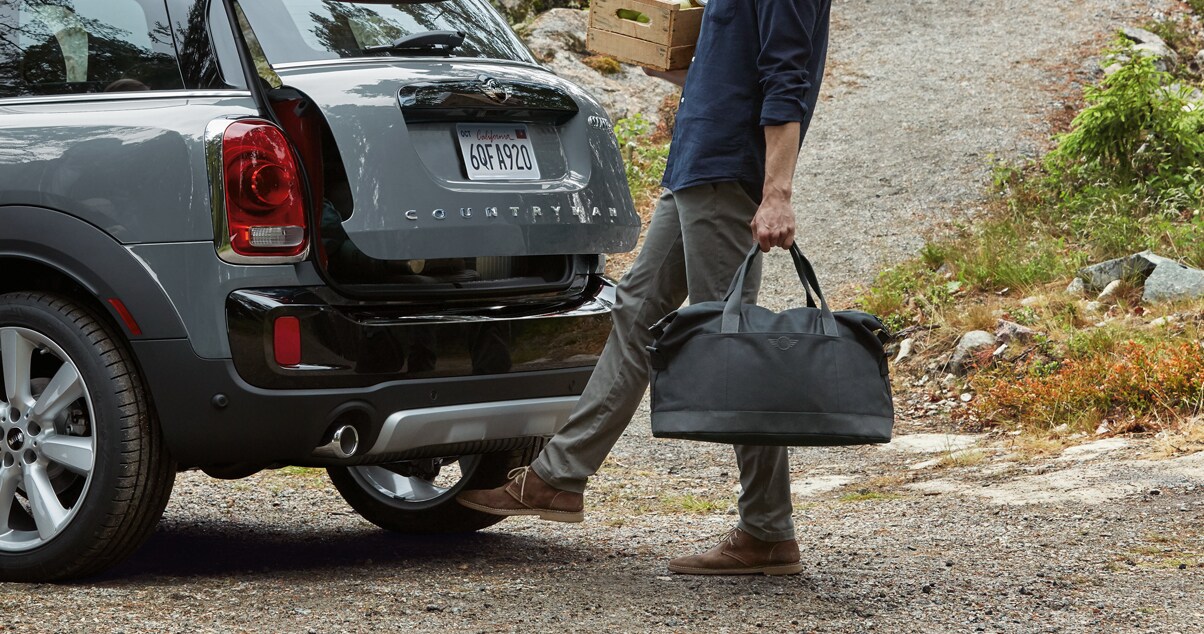 phev-hands-free-rear-door.jpg