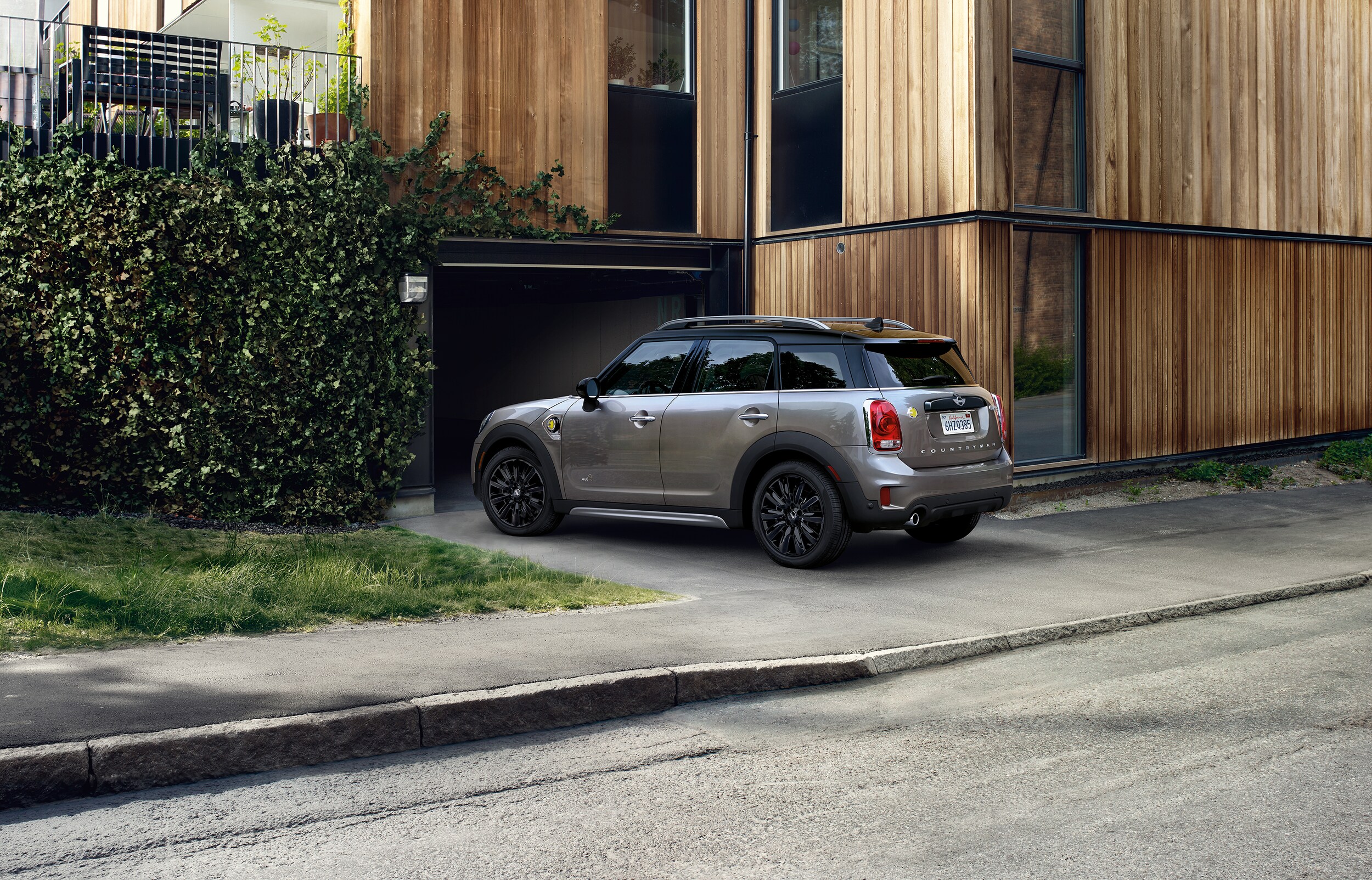 gallery-parked-driveway.jpg