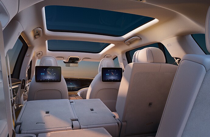 2023-EQS-SUV-FMG-018-2UP-DR.jpg