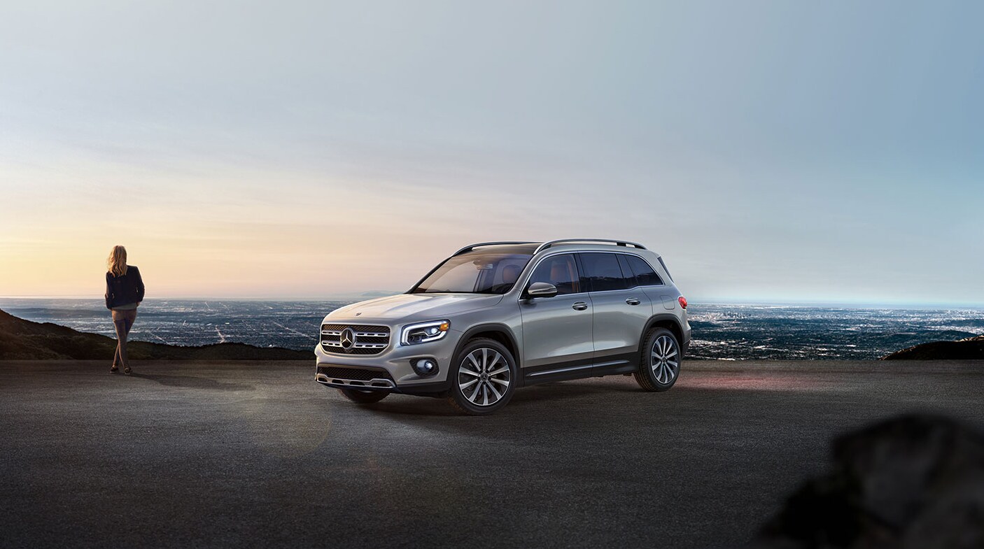 2022-Mercedes-Benz-GLB-02.PNG