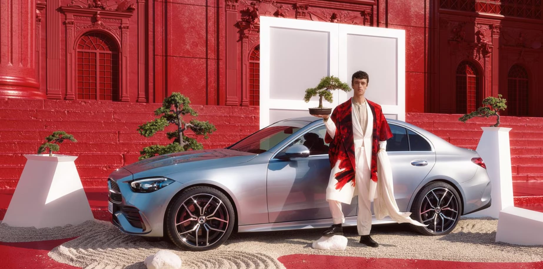 2023-Mercedes-Benz-C300-4matic-4.PNG