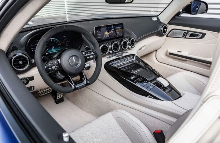 2020-Mercedes-AMG-GT-R-B1_o.jpg
