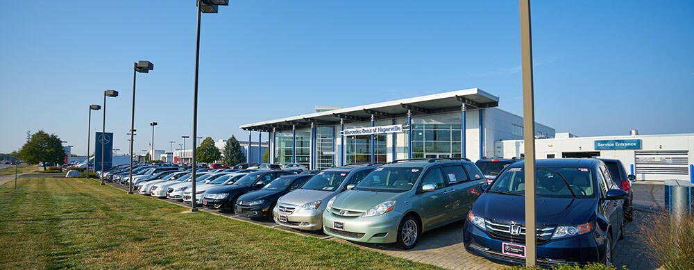 Exterior View of Dealership Serving Aurora