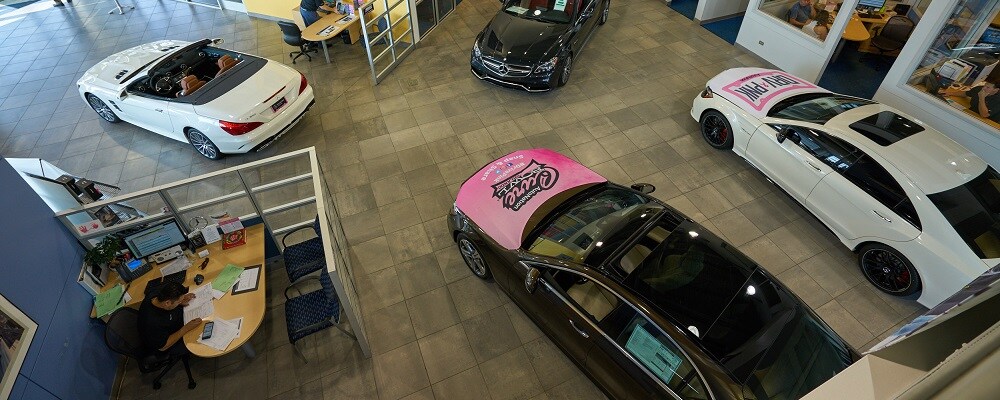 Mercedes-Benz of Naperville Finance Center