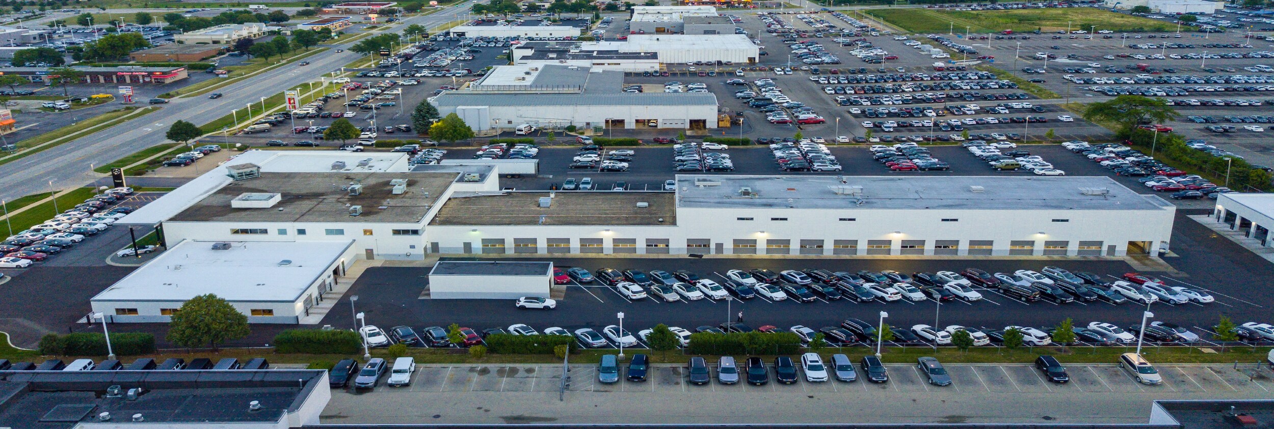Mercedes-Benz of Naperville Service Center