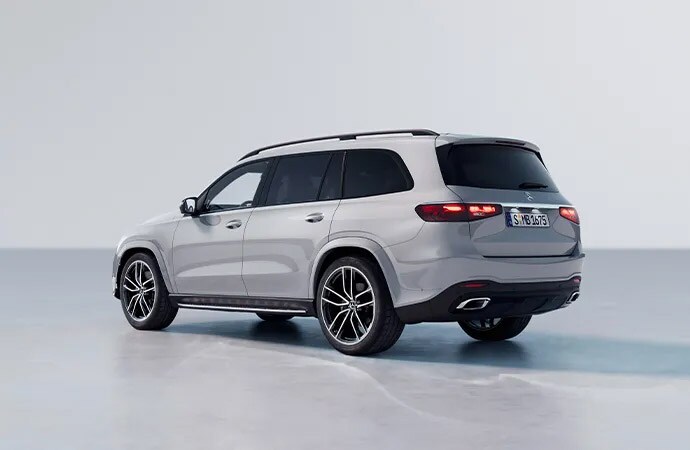 2024-GLS-SUV-LTG-02-DR.jpg