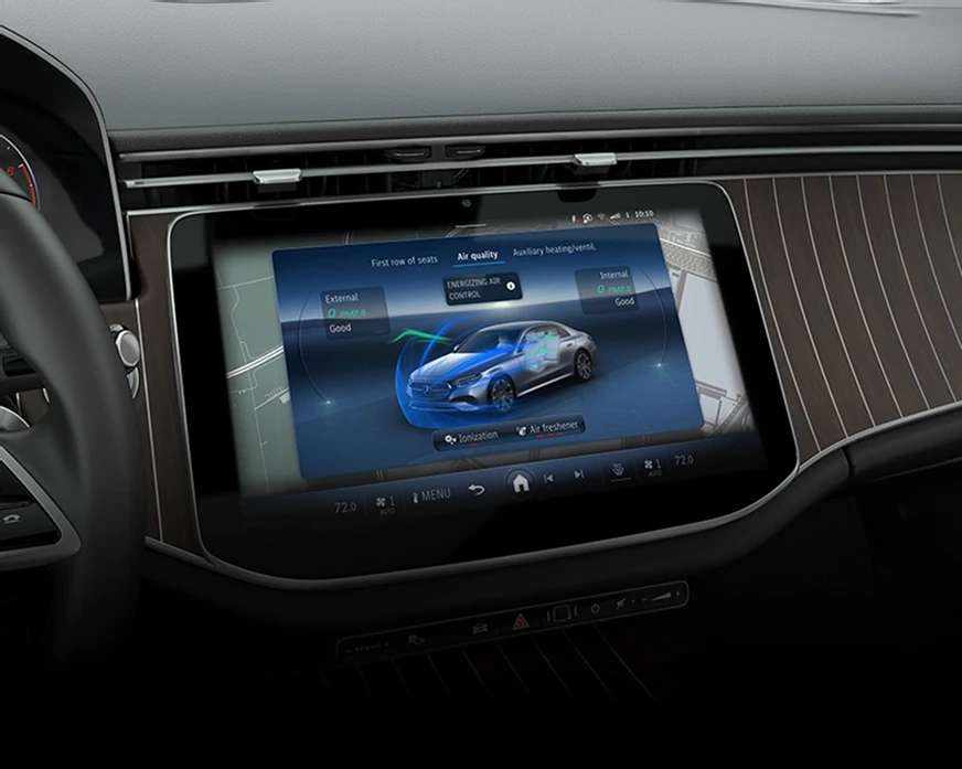 E-Class touchscreen showing the zero-layer home screen with a car graphic