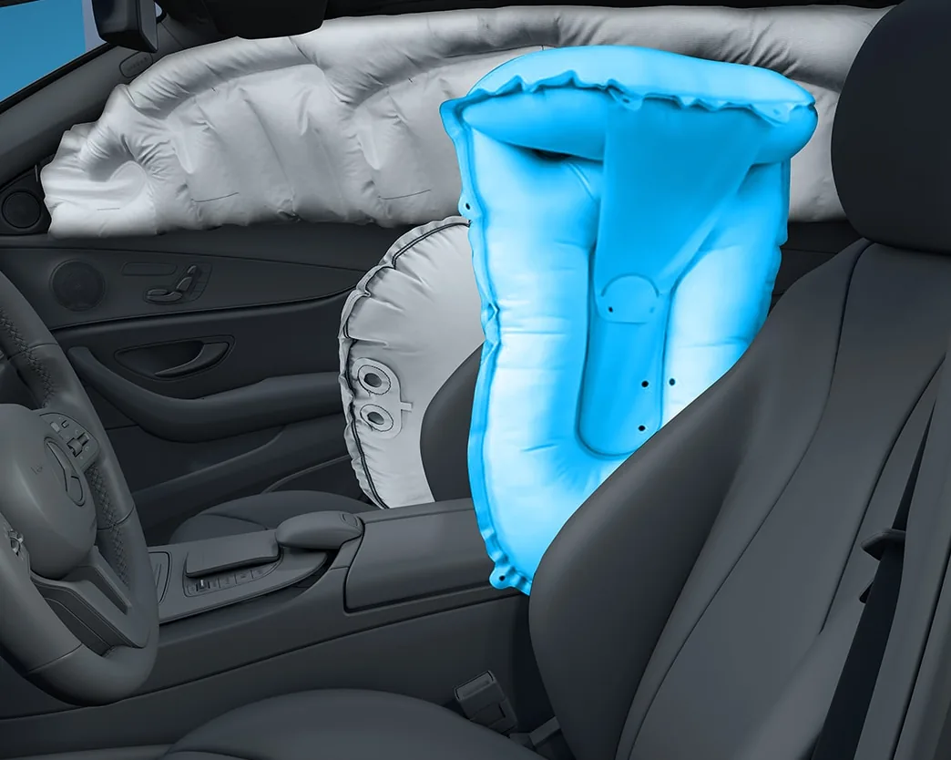 Illustration of the front center air bag deployed between the front seats