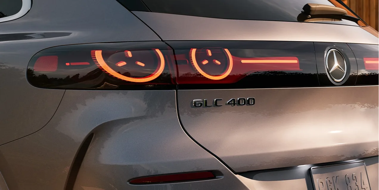 GLC 400 Electric SUV LED taillamps with a star motif