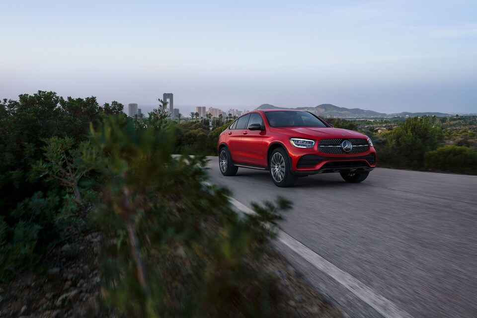2021-MercedesBenz-GLC-300-AMGNightPackage-Coupe-L05.png