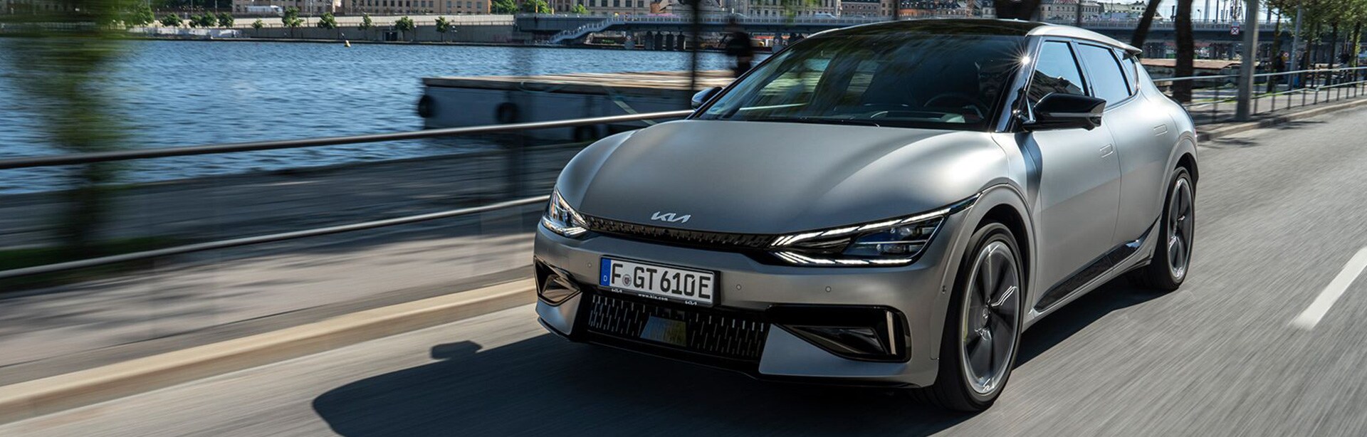 The Pros and Cons of Electric Vehicles