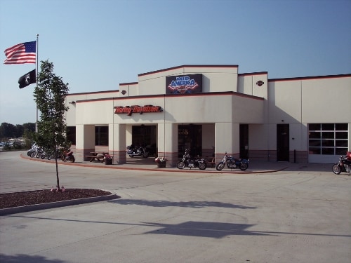 dealership pics 017500.jpg