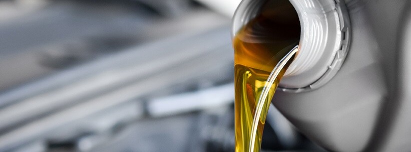 Oil Change Service in Chicago, IL =Oil