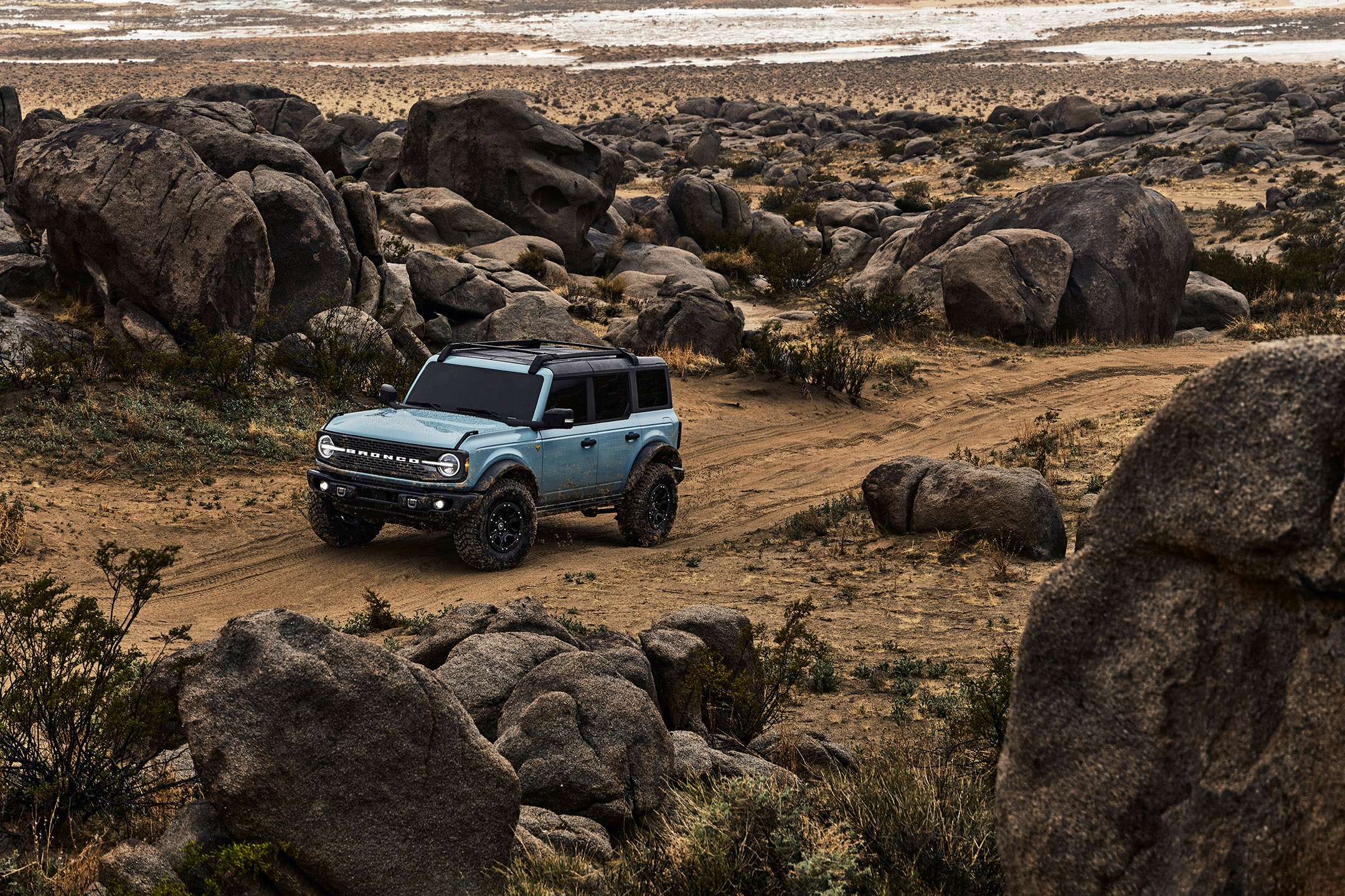 FordBronco_4dr_03.jpg