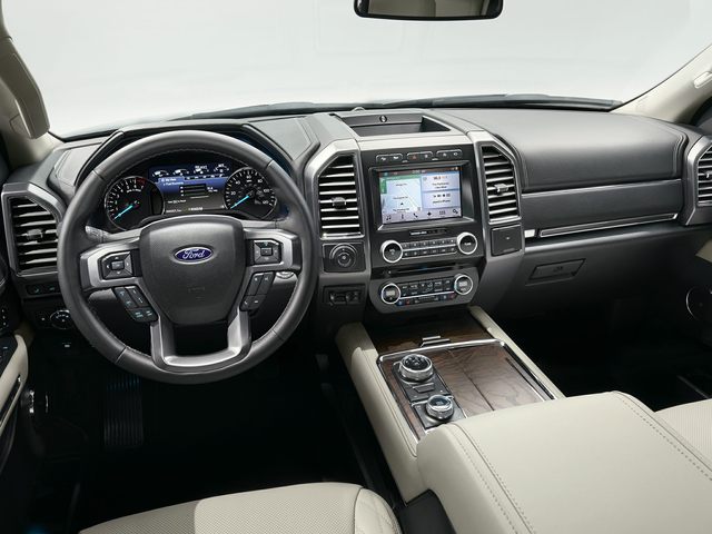 Ford Expedition Interior.jpg