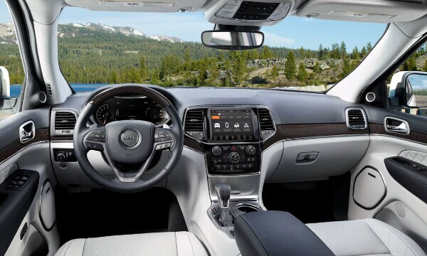 2019 Jeep Grand Cherokee Interior