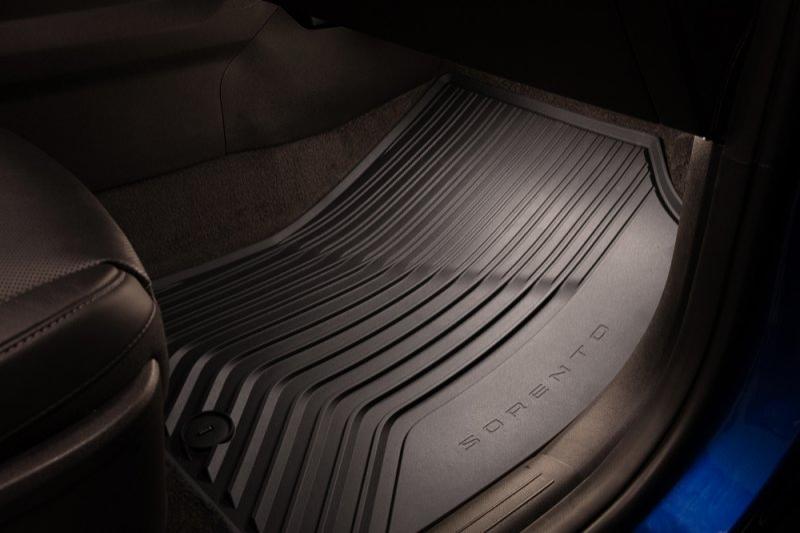 Kia_Sorento_Floor_Mats_All_Weather.jpg
