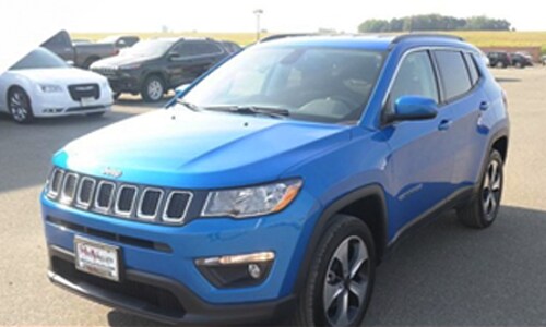 2018 Jeep Compass Latitude shown