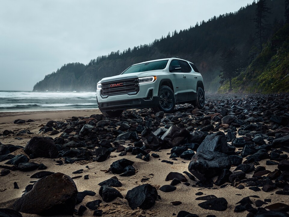 2023-GMC-Acadia-AT4-SUV-L02.jpeg