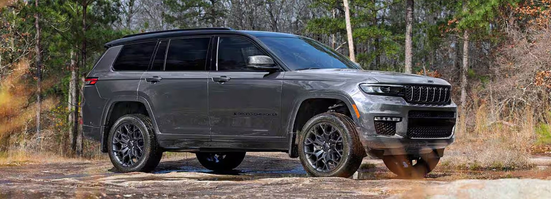 2025-grand-cherokee-hero.jpg